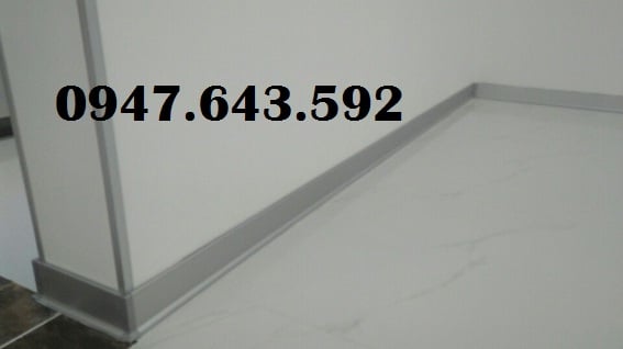 Len chân tường DCP60